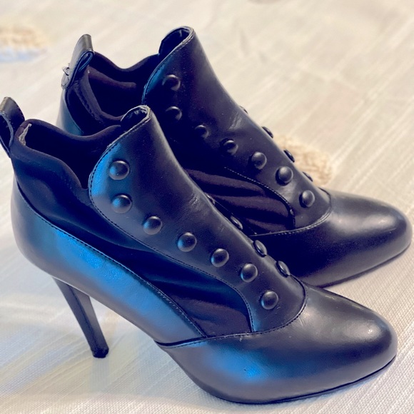 Charles & Keith ankle boots - Picture 2 of 7